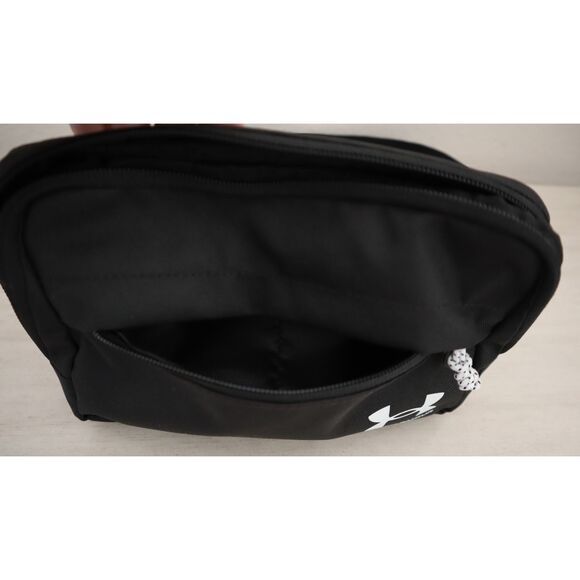 Under Armour 1378418-001 Unisex O/S Black/White UA Essential Crossbody Waist Bag - Picture 6 of 16